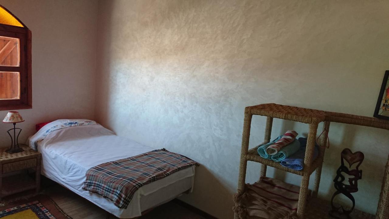 Aziki Hotel Есувейра Екстериор снимка